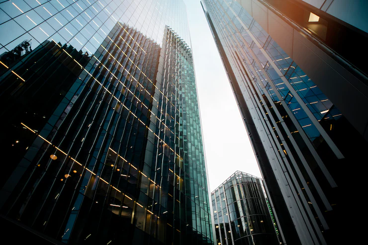<b>Investimentos</b> sob medida com inteligência e solidez